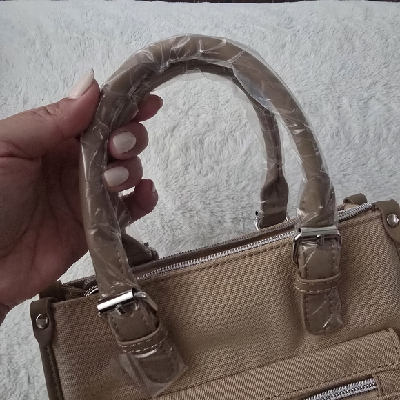 Disney The Park Bag - Beige Canvas Crossbody - Picture 4 of 6